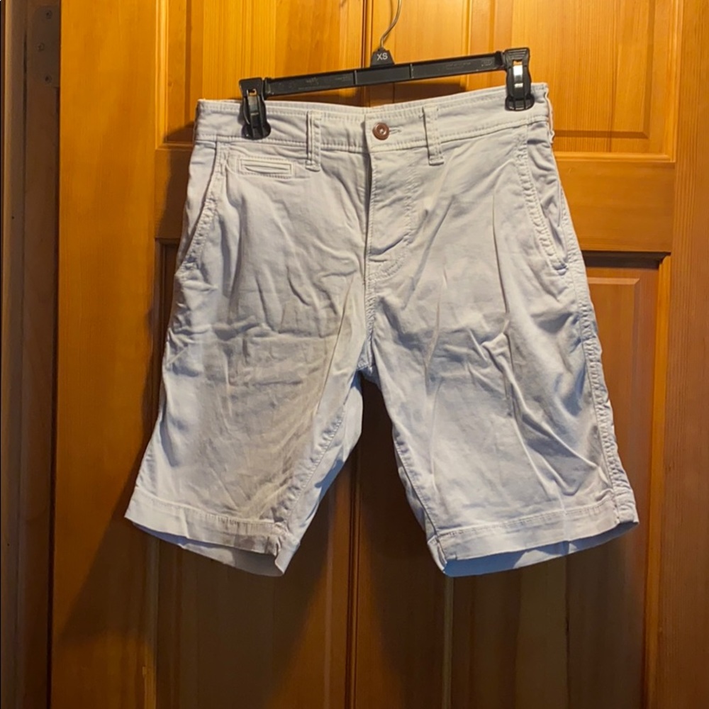 AEO light khaki extreme flex short